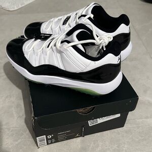Jordan 11 low GOLF! Size 9.5. StockX verified, but rejected the ripped box.